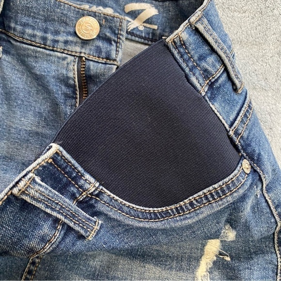 Seven7 size 2 washed blue mini skirt - Picture 2 of 4